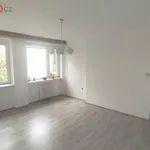 Pronajměte si 4 ložnic/e byt o rozloze 75 m² v Hradec Králové