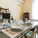 Rent 4 bedroom apartment of 45 m² in Milan