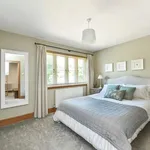 Rent 4 bedroom house in East Hampshire