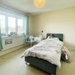 Rent 4 bedroom flat in Wales