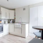 Rent 3 bedroom apartment of 95 m² in london