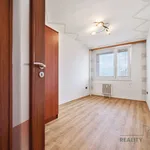 Pronajměte si 3 ložnic/e byt o rozloze 77 m² v Pardubice