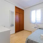 Rent 3 bedroom apartment of 85 m² in valencia