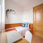 Rent a room of 391 m² in Madrid