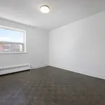 2 bedroom apartment of 904 sq. ft in Mississauga