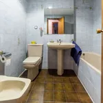 Rent a room of 120 m² in valencia