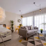 Rent 1 bedroom apartment of 30 m² in Málaga