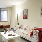 Rent 2 bedroom apartment of 35 m² in Barcelona