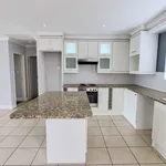 Rent 2 bedroom apartment of 97 m² in Jeffreys Bay