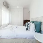 Rent 2 bedroom apartment of 90 m² in lisbon