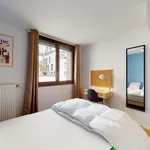 Rent a room of 90 m² in Massy