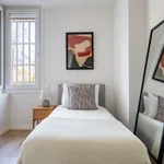 Rent 3 bedroom apartment of 80 m² in barcelona