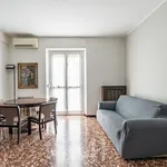 Rent 2 bedroom apartment of 75 m² in Milan