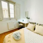 Rent a room of 180 m² in Madrid