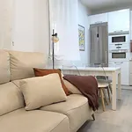 Rent 4 bedroom apartment of 58 m² in Madrid