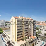 Rent 3 bedroom apartment of 1 m² in Loures