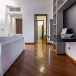 Rent 2 bedroom apartment of 100 m² in milan