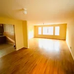 Rent 3 bedroom apartment in Essex