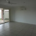 Rent 4 bedroom house in Emerald