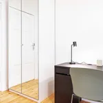 Rent 3 bedroom apartment of 75 m² in Berlin