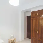 Rent a room of 80 m² in Madrid