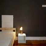 Rent 4 bedroom apartment in Lisbon