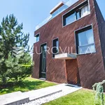 Rent 3 bedroom house of 273 m² in Ivanić-Grad