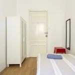 Rent a room of 202 m² in madrid