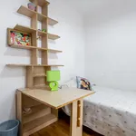 Rent 3 bedroom apartment in Barcelona