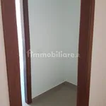 Rent 3 bedroom apartment of 100 m² in Latina