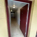 Rent 3 bedroom apartment of 2454 m² in Pembroke Pines