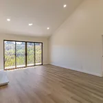 Rent 3 bedroom apartment in Alameda