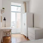 Rent a room of 160 m² in lisbon