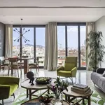 Rent 4 bedroom apartment of 140 m² in barcelona