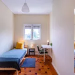 Rent 6 bedroom apartment in Porto