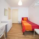 Rent 6 bedroom apartment in Lisbon