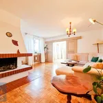 Rent 4 bedroom apartment in Praha 5