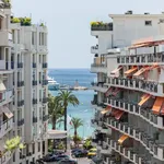 Appartement de 85 m² avec 3 chambre(s) en location à Cannes