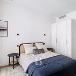 Rent 7 bedroom apartment of 220 m² in Paris