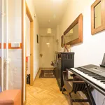 Rent 3 bedroom apartment in Madrid