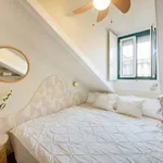 Rent a room of 180 m² in Lisboa