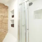 Rent a room of 130 m² in Barcelona