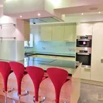 Rent 2 bedroom apartment of 201 m² in Dubai