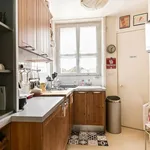 Rent 1 bedroom apartment of 581 m² in Paris