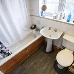 Rent 3 bedroom flat in West Midlands