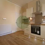 Rent 4 bedroom house in Leeds