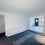 Rent 3 bedroom flat in Cannock Chase