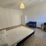 Rent a room of 110 m² in Modena