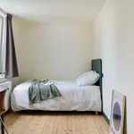 Rent a room of 190 m² in Lille