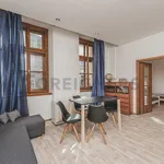 Rent 2 bedroom apartment of 70 m² in Hradec Králové